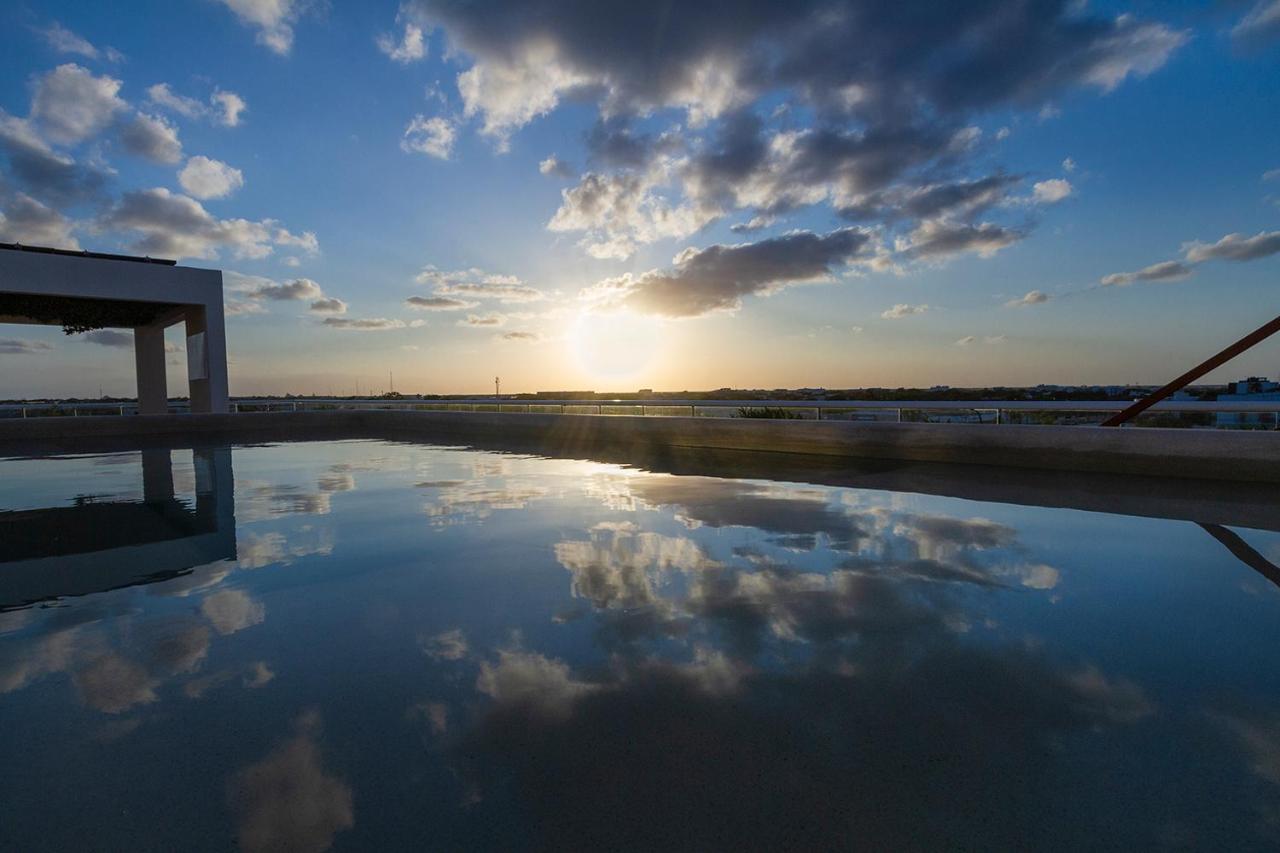 The Best Sunsets from the comfortable Zulim - B&B Playa del Carmen