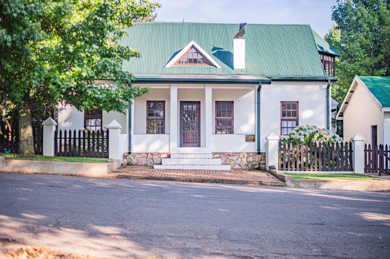 B&B Dullstroom - Crossroads Cottage - Bed and Breakfast Dullstroom