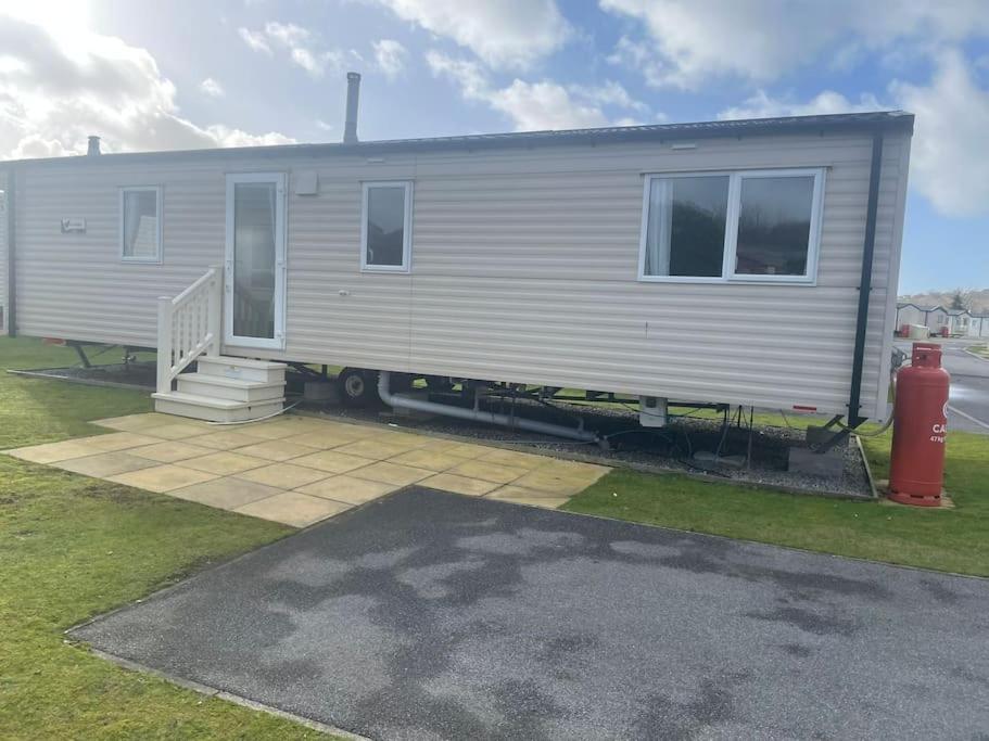 B&B Par - Delightful two bedroom caravan on Par Beach. - Bed and Breakfast Par