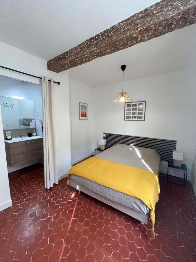 Chez Sam et L'As du Forum, Centre ville - Bed and Breakfast Arles