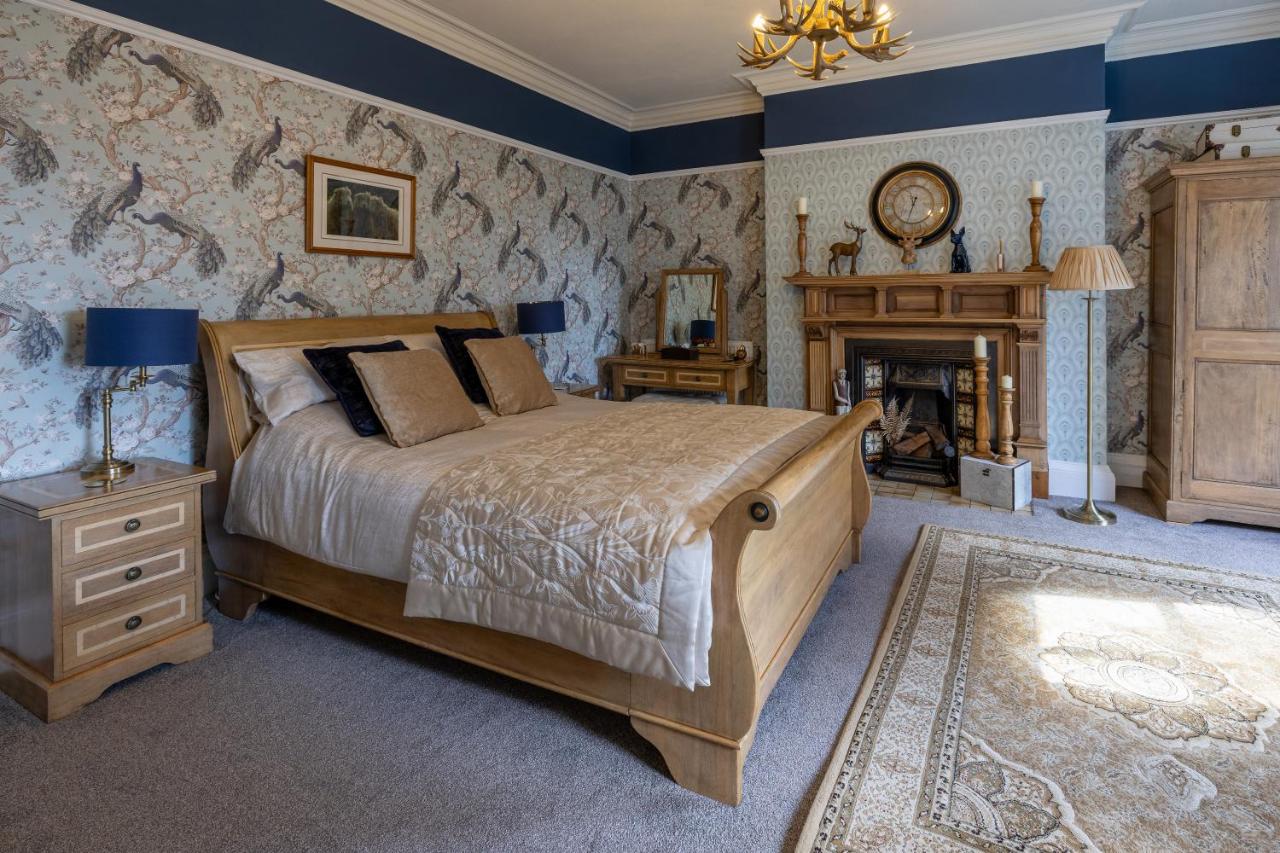 Deluxe King Room - Autumn