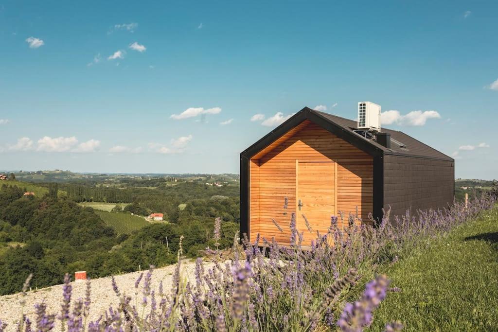 Glamping house Julija - Wellness & View - B&B