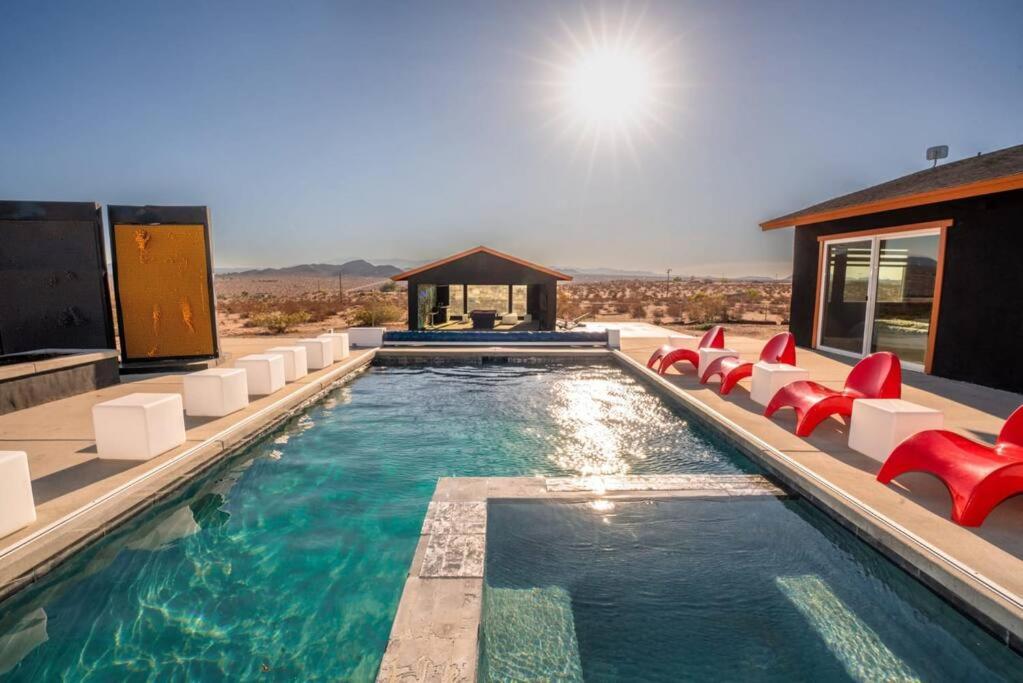 Joshua Tree Oasis / Design + Views + National Park - B&B Sunfair Heights