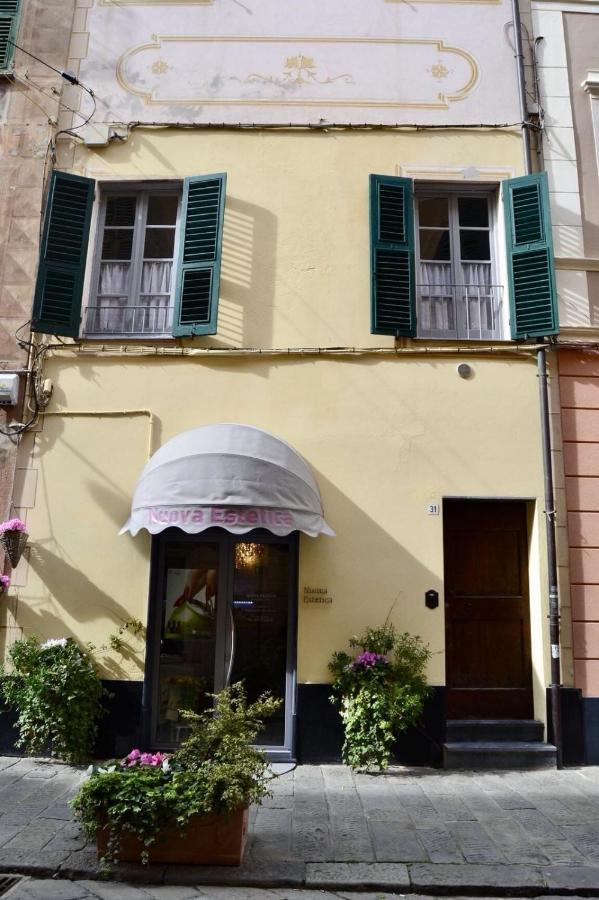Appartamento Ligure nel centro storico - Bed and Breakfast
