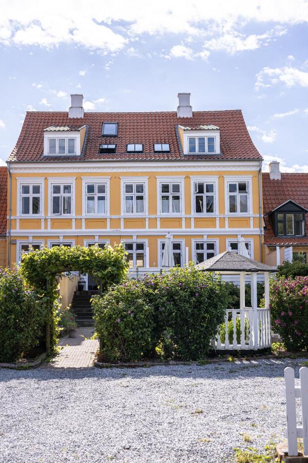 B&B Ærøskøbing - Arnfeldt Hotel & Restaurant - Bed and Breakfast Ærøskøbing