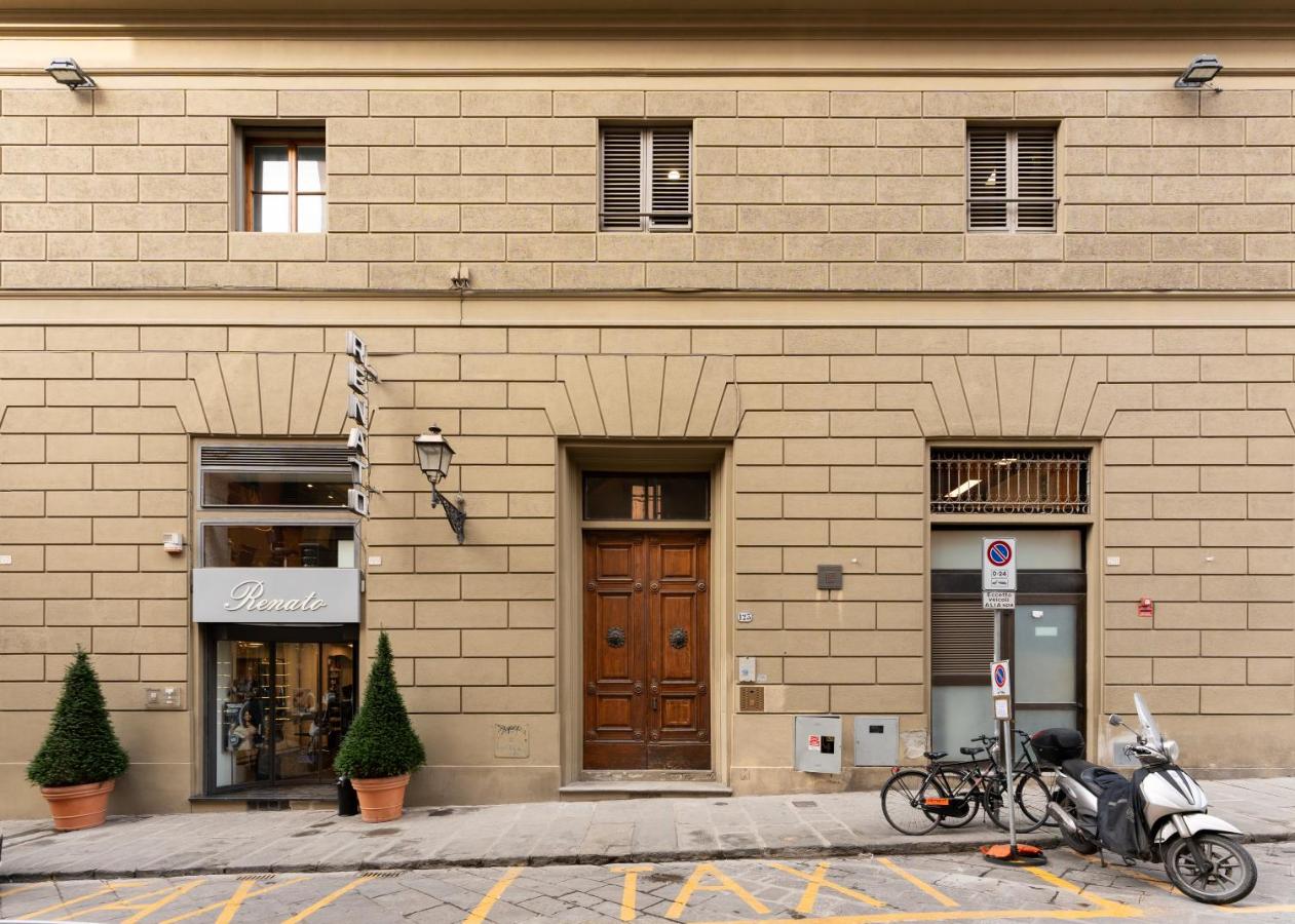Via San Gallo 123 - Florence Charming Apartments - Jungle House in Florence city center - B&B