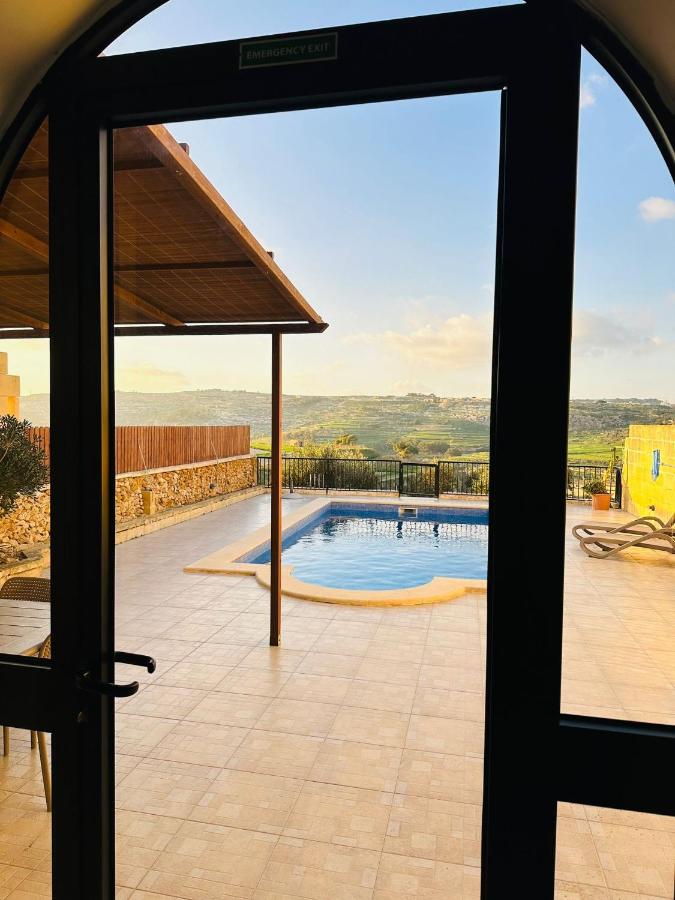 Wardina Holiday Home Maisonette - Bed and Breakfast Munxar