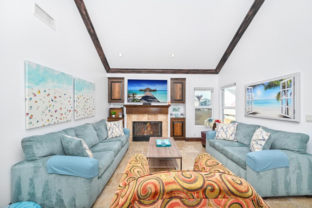 3 Bedroom Luxury Home Steps to Balboa Fun Zone - B&B