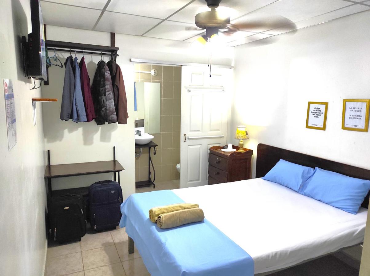 Orison Hostels Managua - B&B Managua