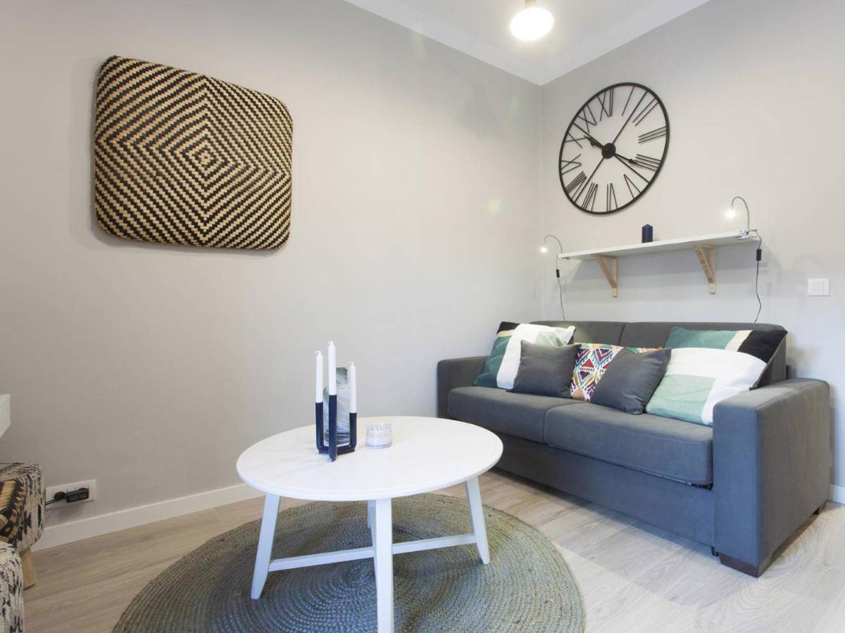 52ROC1069 - New 2BR Flat near Plaza Espana - B&B Barcelona