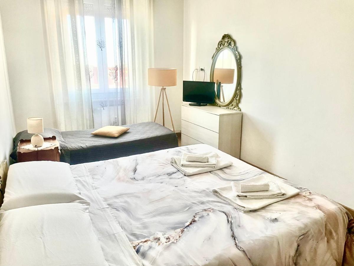 Economy Triple Room with Shared Bathroom