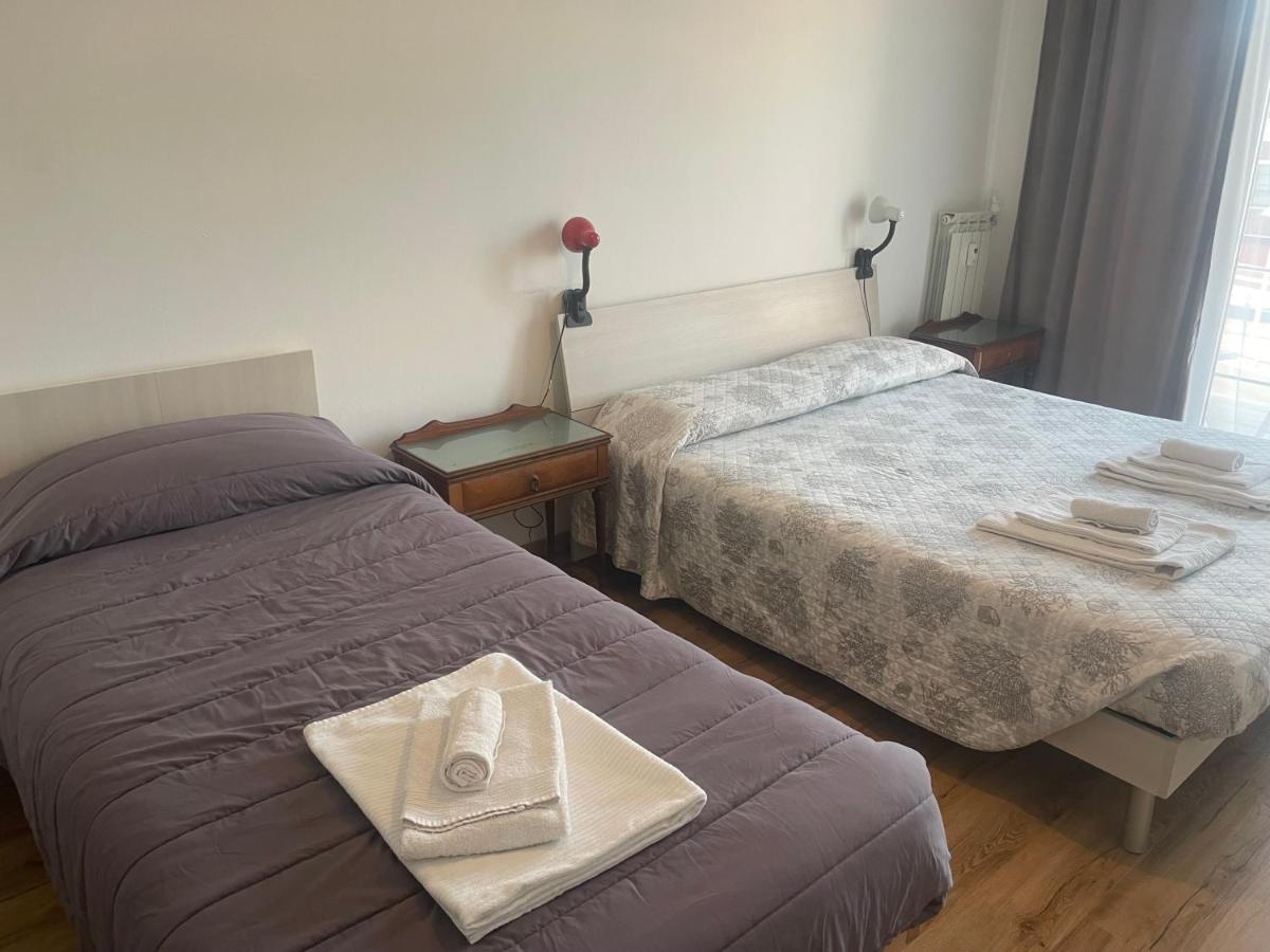 Triple Room with Private External Bathroom