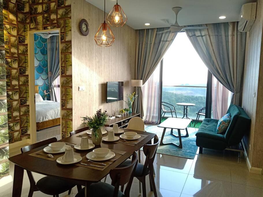 B&B Iskandar Puteri - #1 Walk to Legoland * D'Pristine * 2BR Lake View - Bed and Breakfast Iskandar Puteri