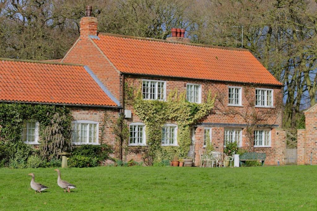 B&B York - Characterful Yorkshire cottage, beautiful views - Bed and Breakfast York