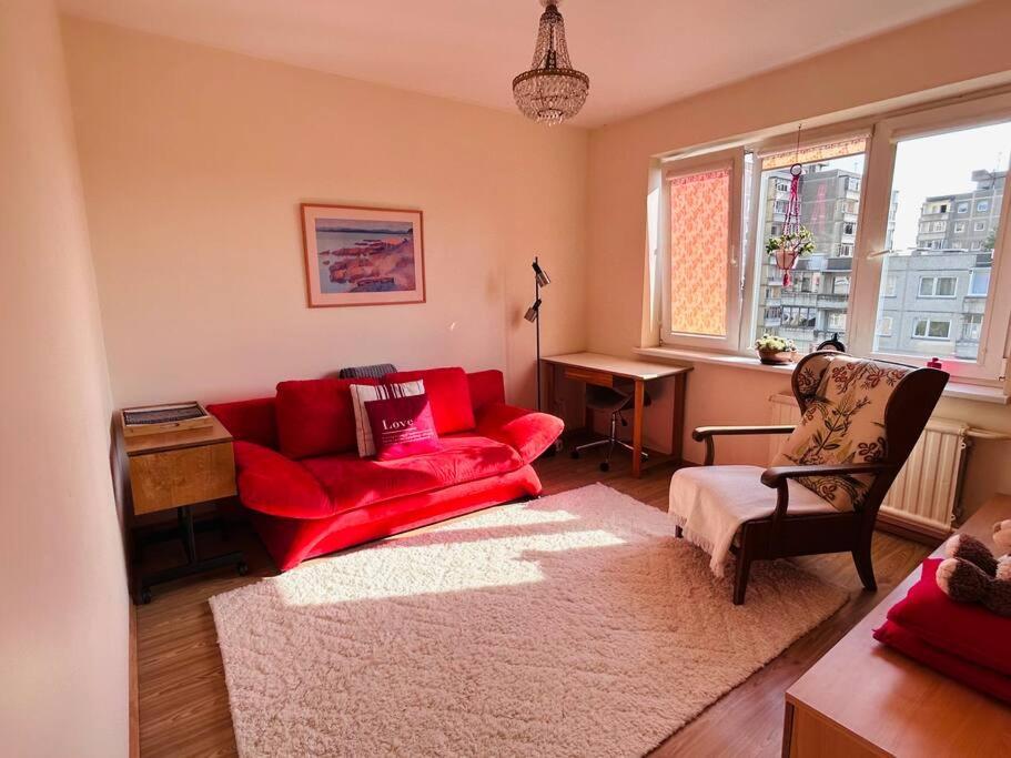 B&B Kaunas - Feel like home two separate rooms with nostalgic 80's vibes - Bed and Breakfast Kaunas