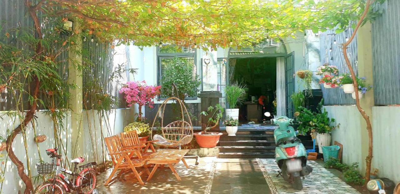 Romantic house with garden in Bien Hoa - Ferienwohnung Bùi Tiếng