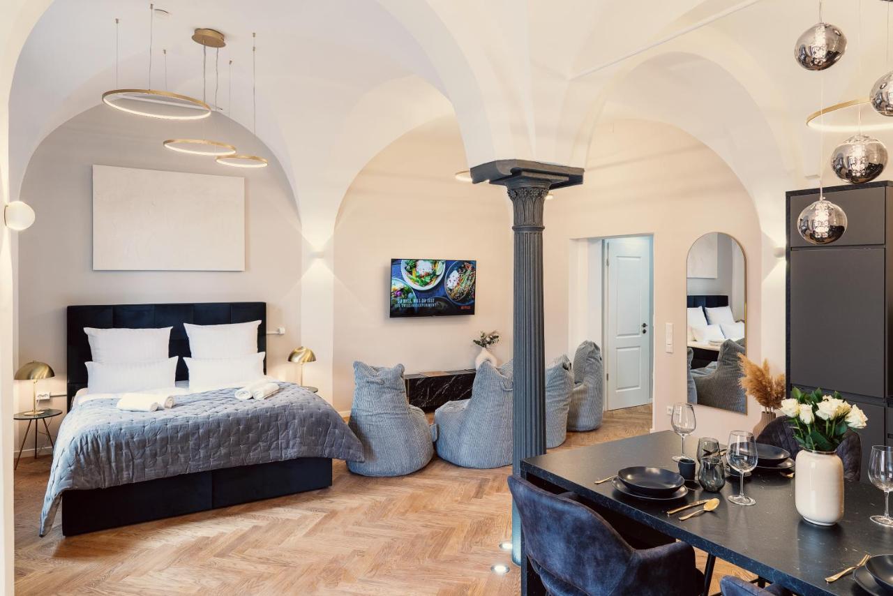 B&B Augsburg - NEW LUXUS Suite I TWO Kingbeds I Center I Netflix - Bed and Breakfast Augsburg