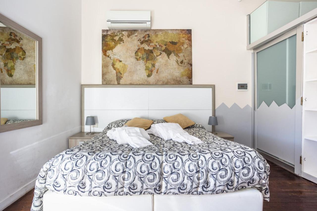 Deluxe Double or Twin Room with City View