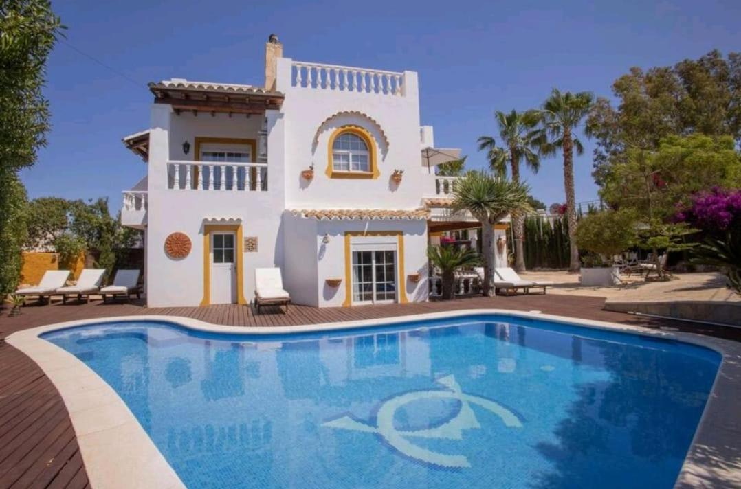 B&B Santa Eulària des Riu - villa alba ibiza - Bed and Breakfast Santa Eulària des Riu