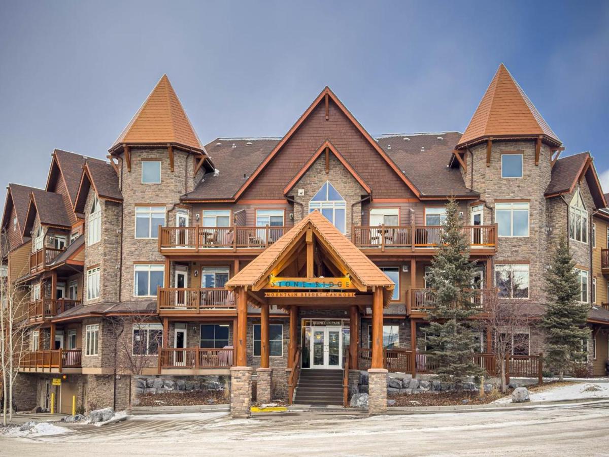 Stoneridge Mountain Resort Condo managed by Little Sister Getaways - B&B Canmore