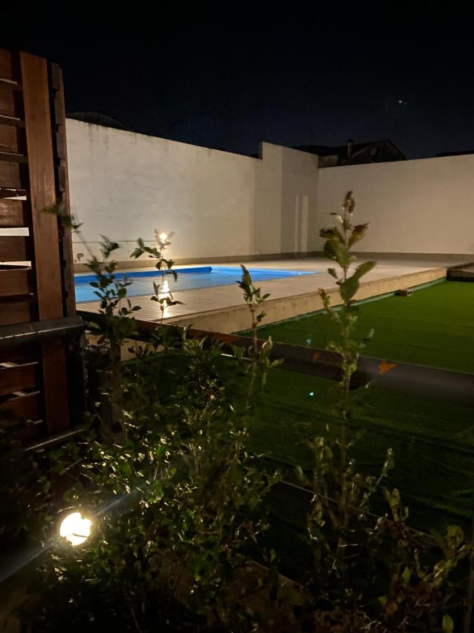 Departamento con balcon y pileta - B&B