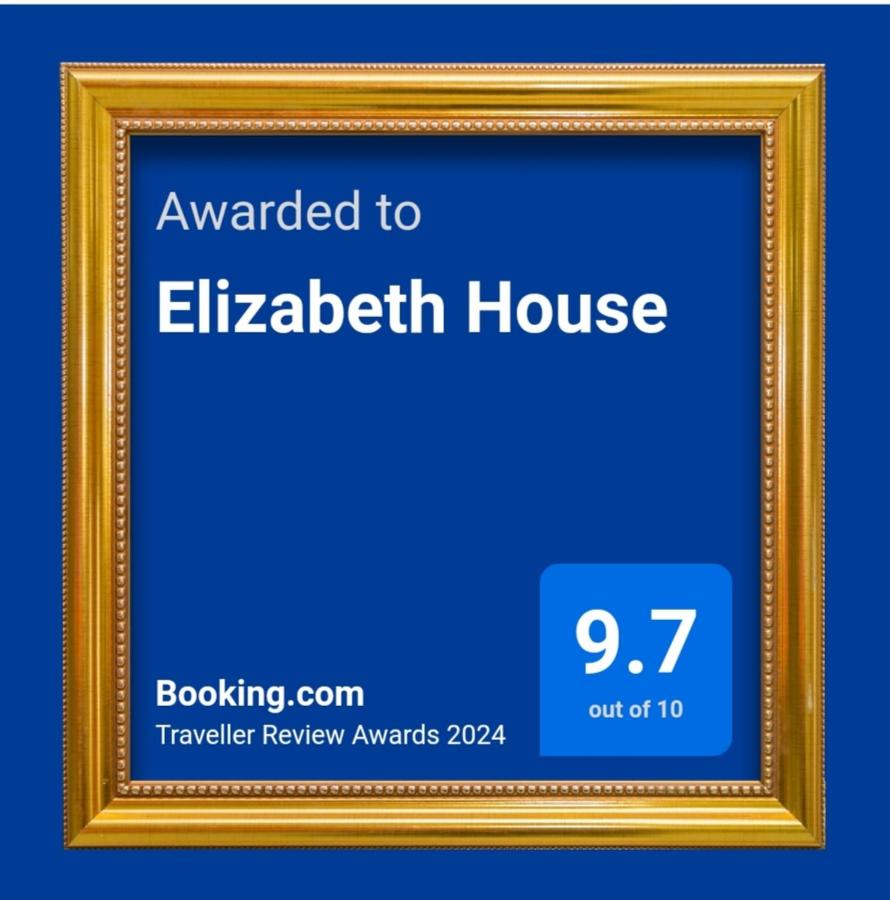 Elizabeth House - Bed and Breakfast Syracuse