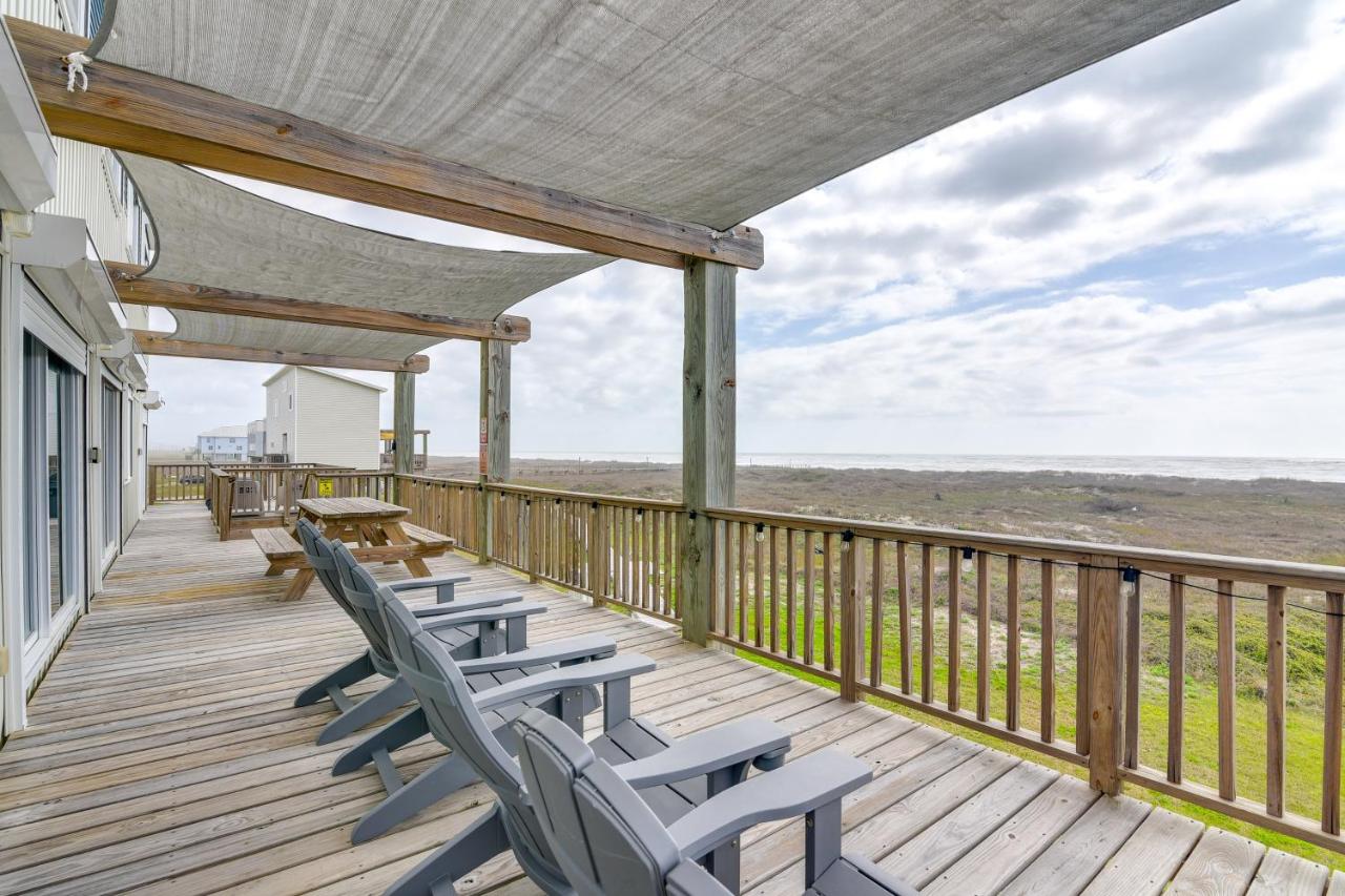 B&B Surfside Beach - The Modern Surfside - A Waterfront Oasis with Deck - Bed and Breakfast Surfside Beach