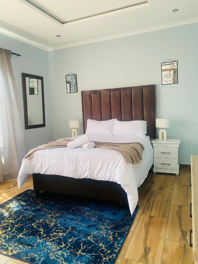 Chambre Double avec Salle de Bains Commune