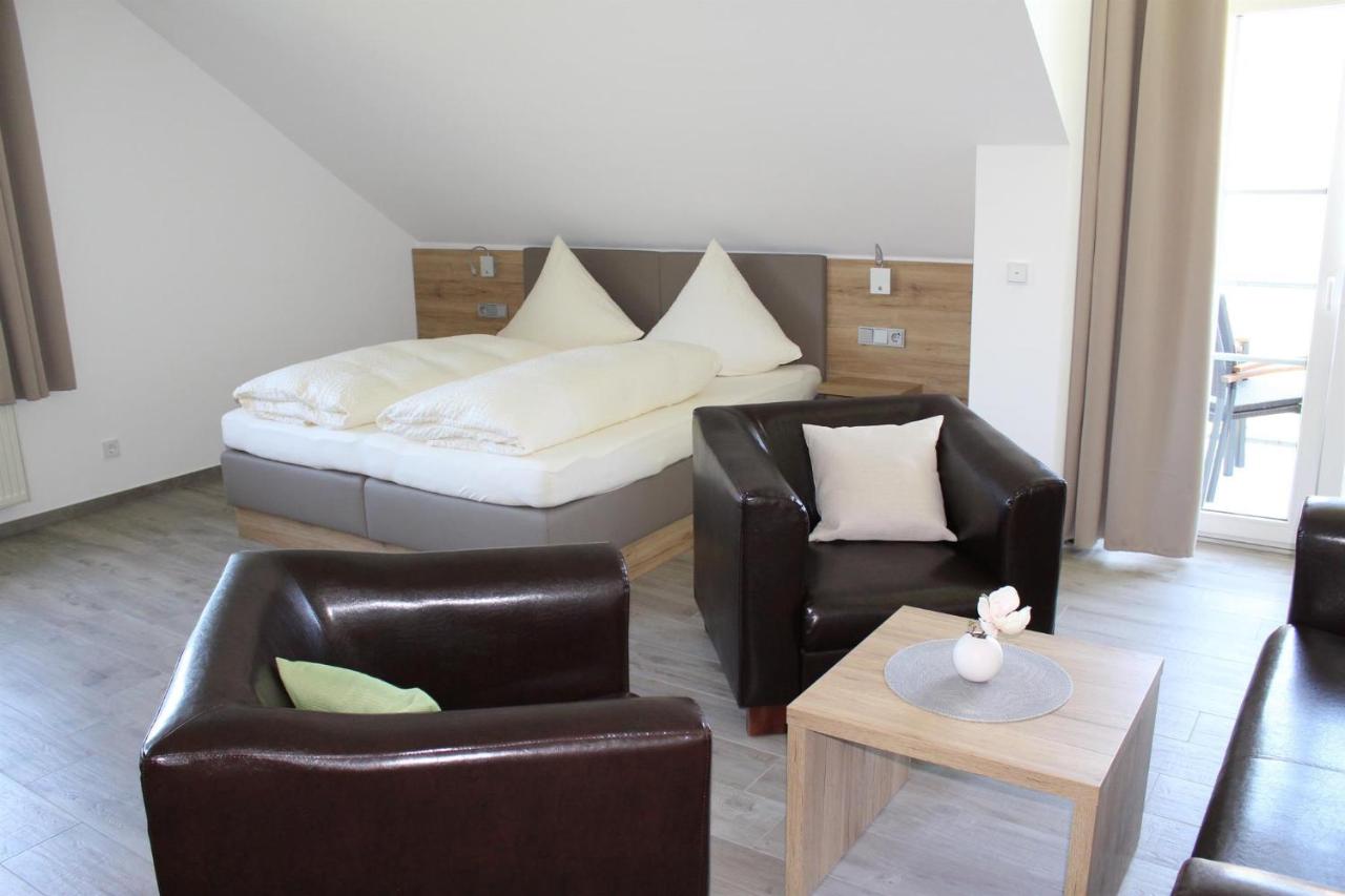Apartment mit 1 Schlafzimmer und Dusche
