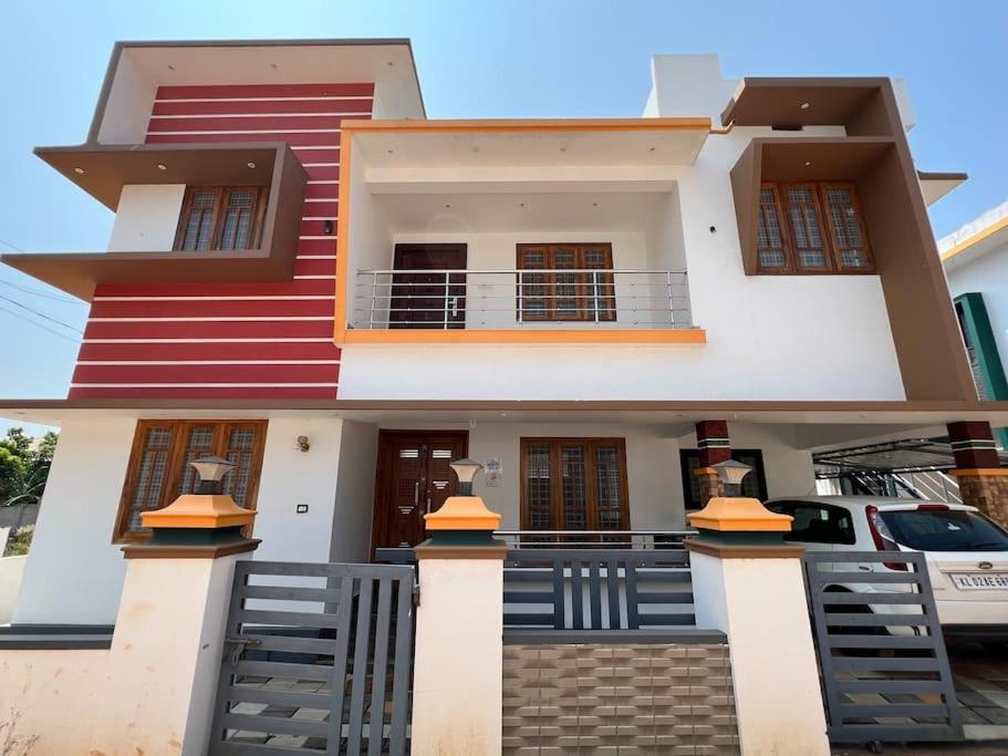 B&B Chēlakara - Happy Villa Homestay - 3 - Bed and Breakfast Chēlakara