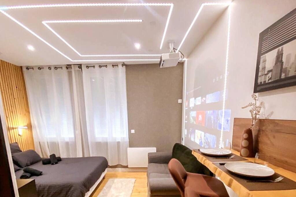 Le Pluvier d'Argent*Home Cinéma - B&B