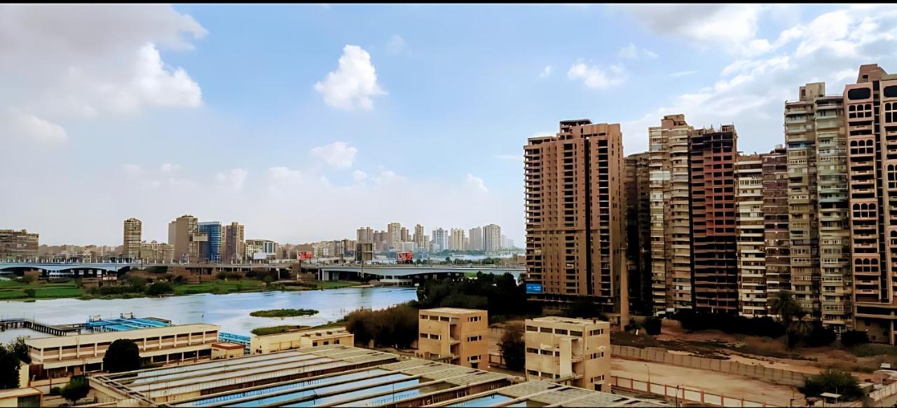 Nilefront 3BR luxury Apt in Giza - Ferienwohnung