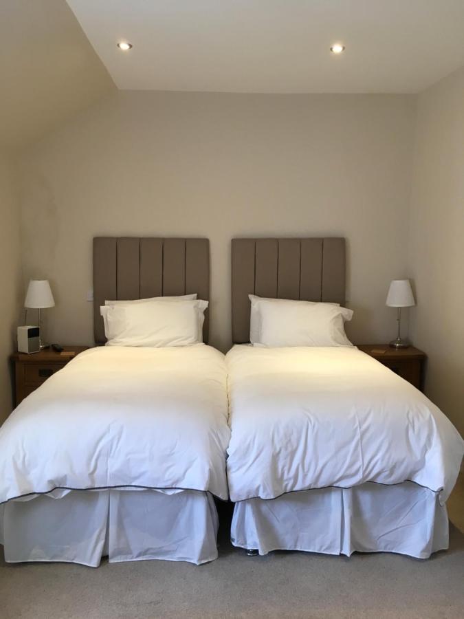 Double or Twin Room with Bathroom