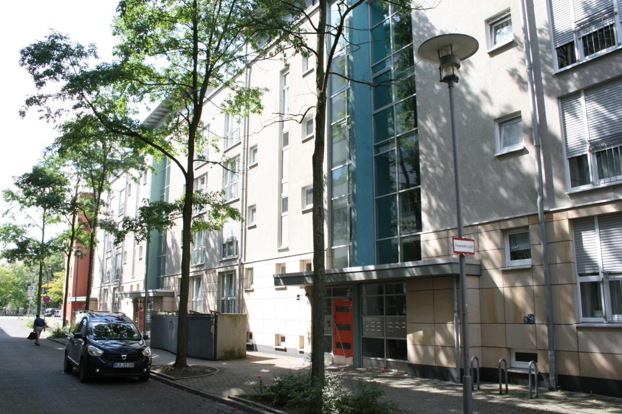 Studio Nr. 12