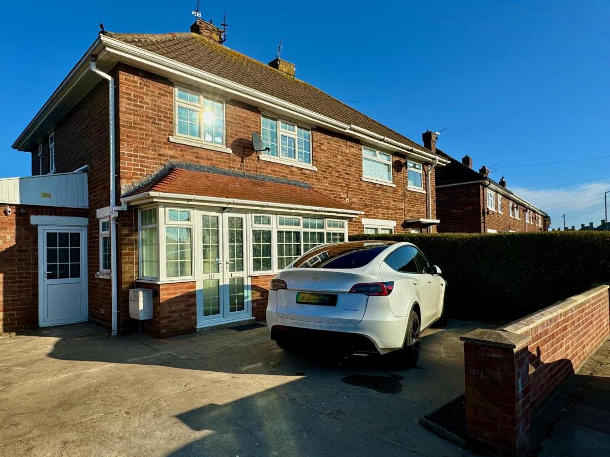 Sandringham House - Great for Contractors or Family Holidays - Ferienwohnung