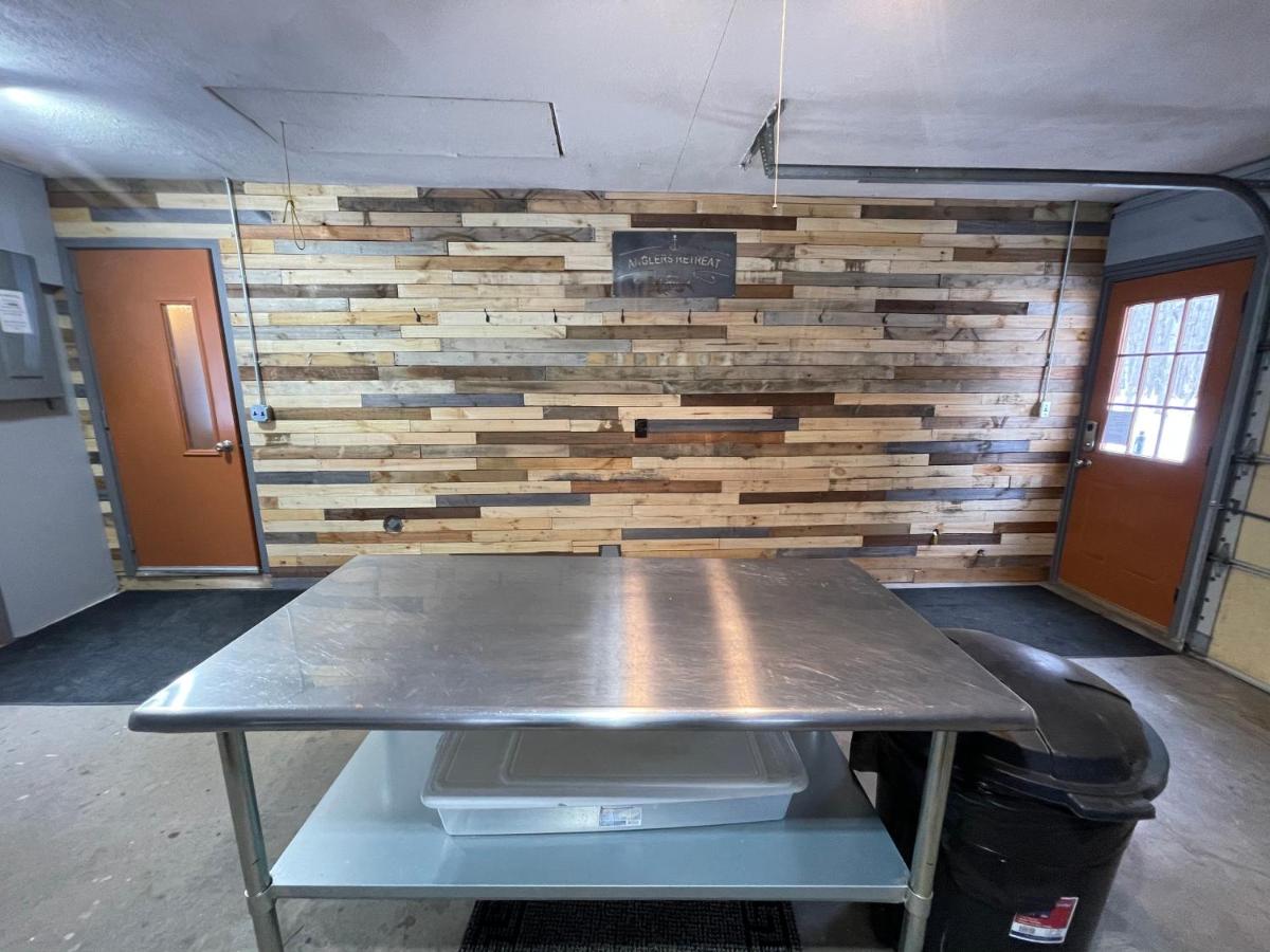 Anglers Retreat - B&B Crump