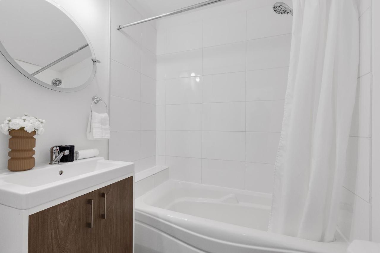 LiV MTL MTL - B&B