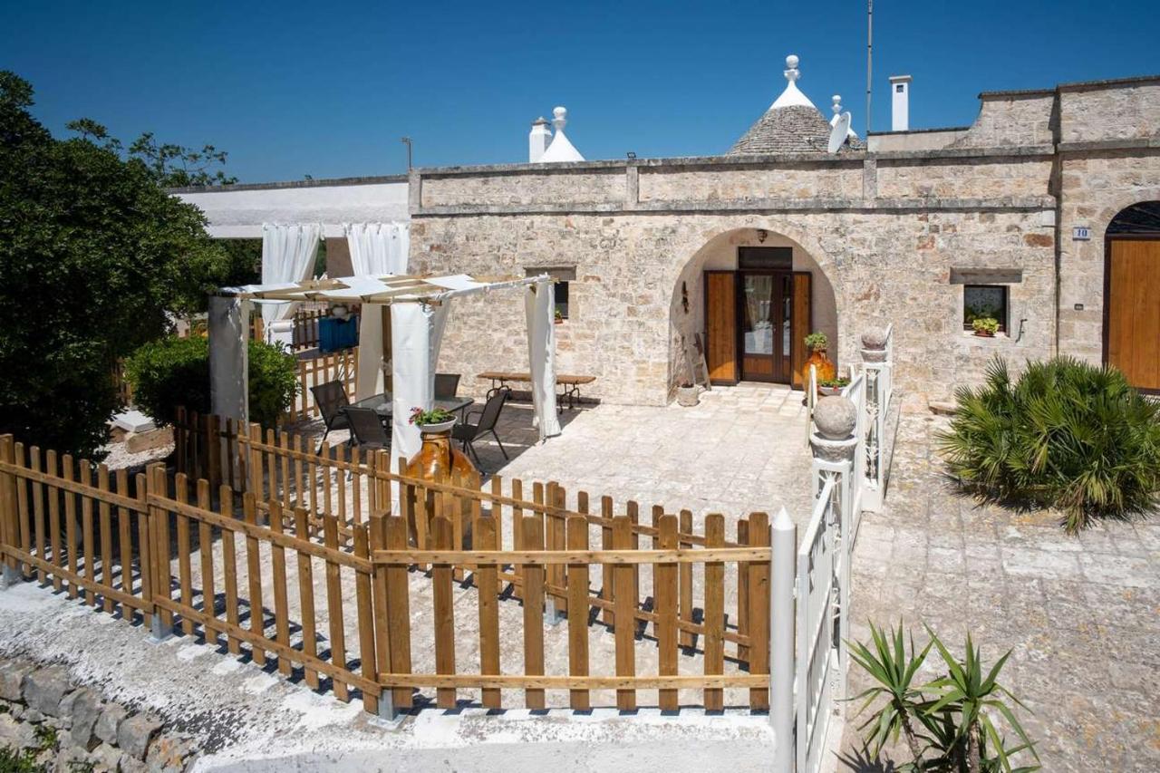 Valle D'Itria Trulli e Alcova Mikael - B&B
