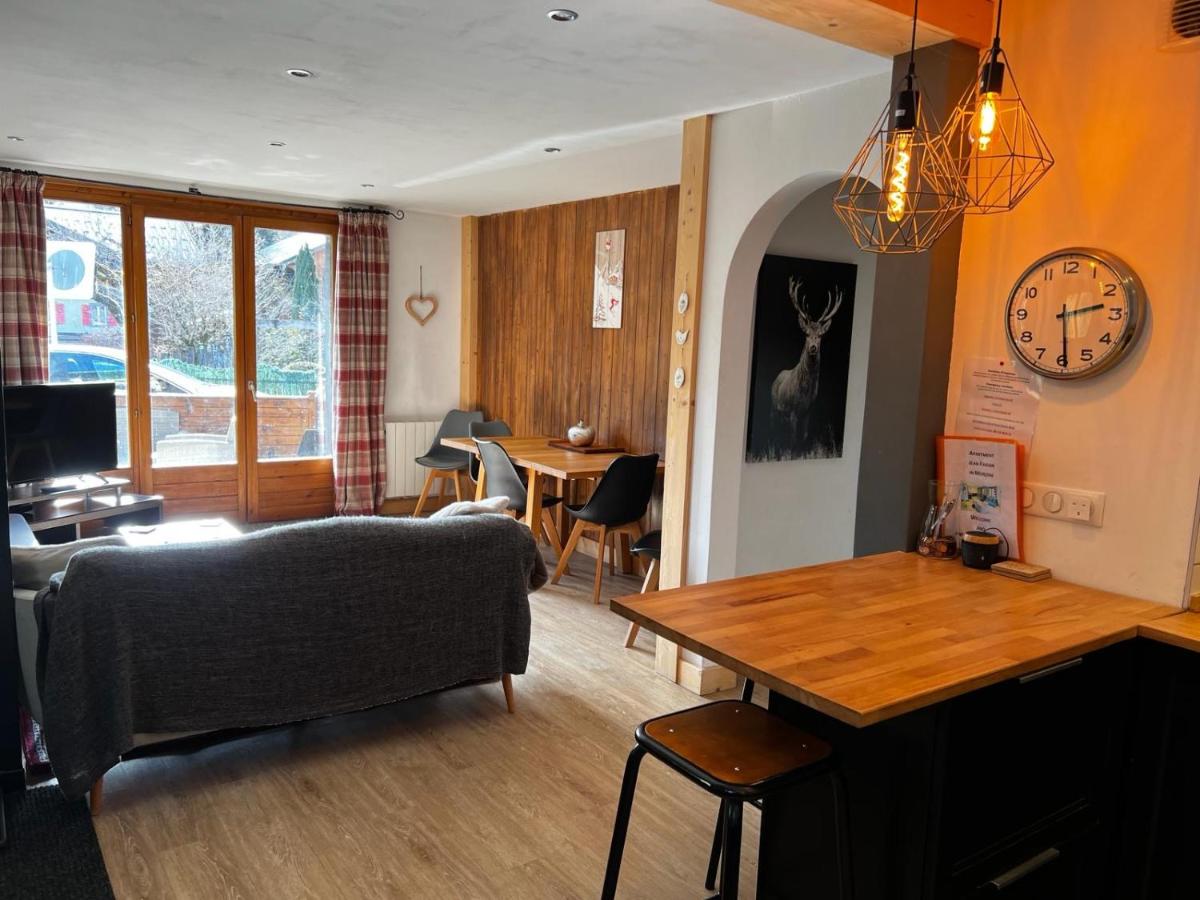 B&B Morzine - Lovely 2 Bed Apartment in Morzine with garden - Bed and Breakfast Morzine