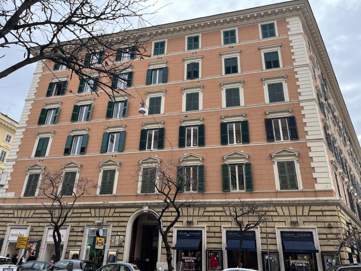 interno 18 penthouse - B&B Roma