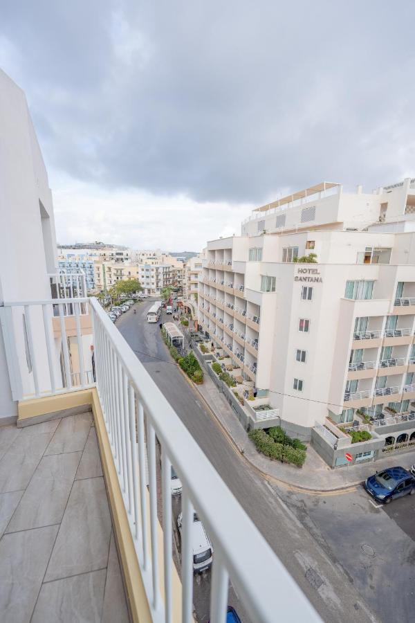 Stylish, Modern & Spacious 1BR Apartment close to Salina Bay - Bugibba - Ferienwohnung