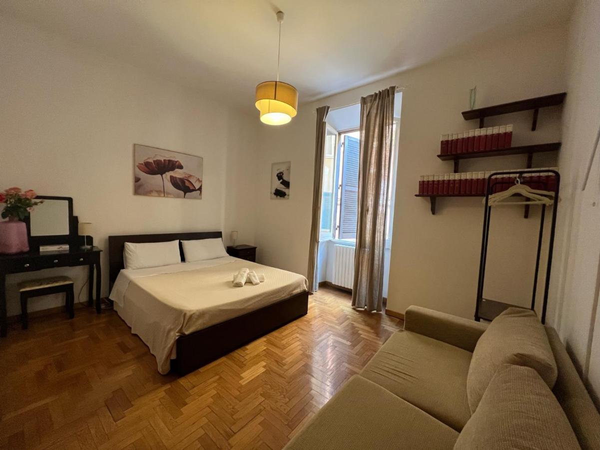 Rome Charming Apartment - B&B