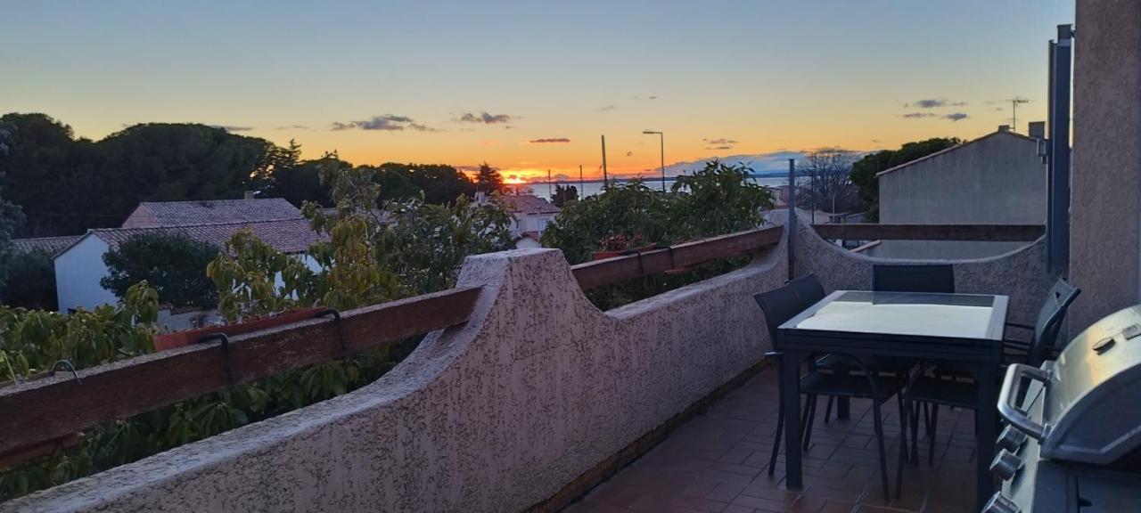 Appartement T3 Spacieux avec vue sur l'étang de Thau au 1er étage d'une villa - entrée indépendante - Chambres d'hôtes Sète