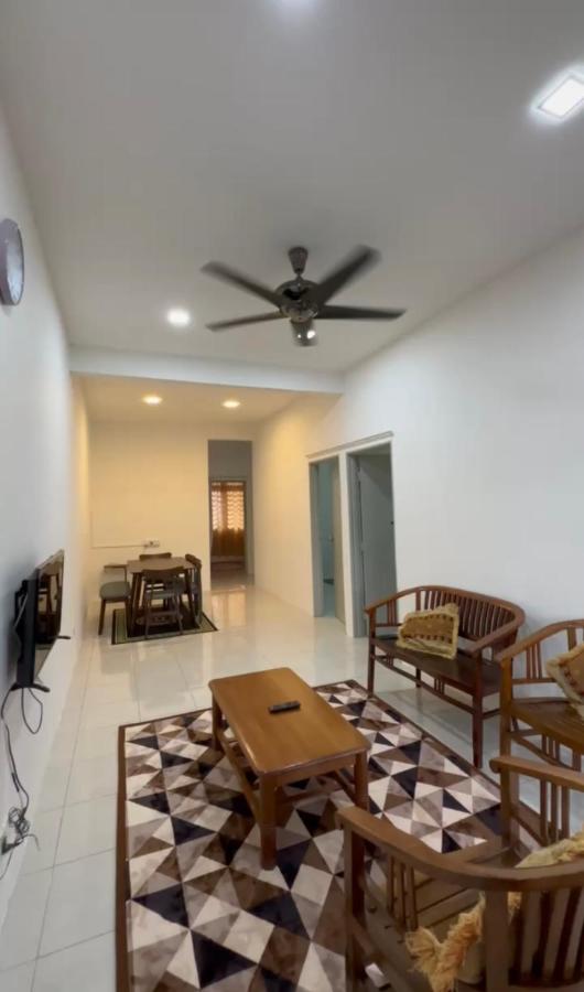 Muqryy Homestay - B&B Marang