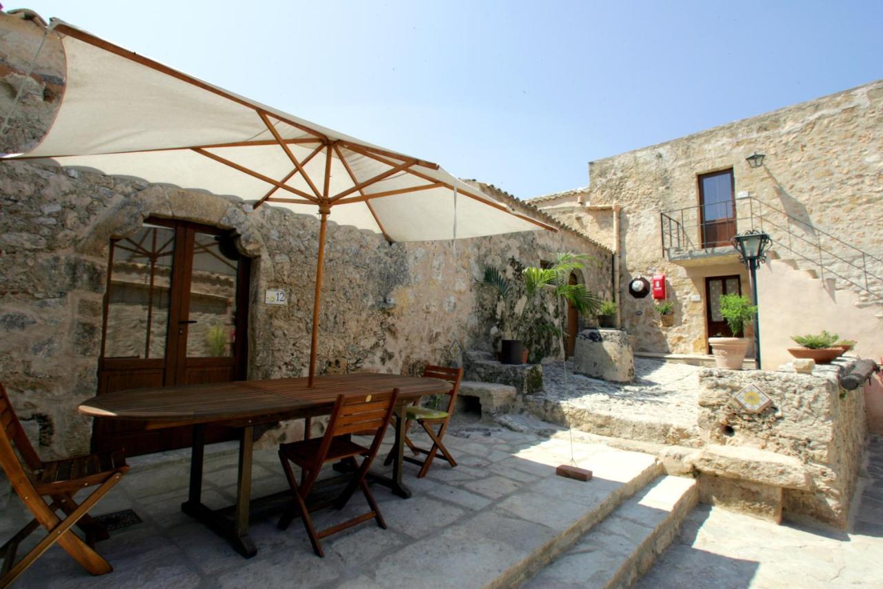 Studio - Split Level