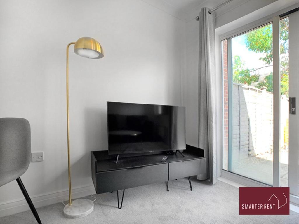 Wokingham - GardenParking 2Bed - Bed and Breakfast Winnersh