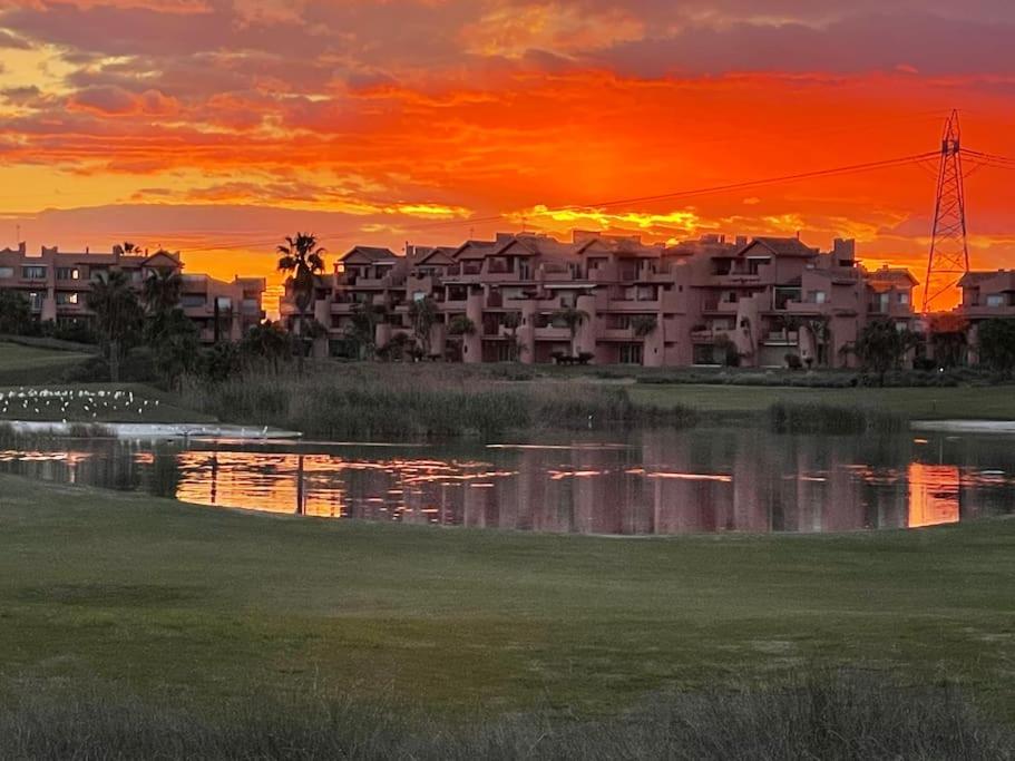 B&B Murcia - Mar Menor Golf Resort, Luxury Sleeps 6, Lake Views - Bed and Breakfast Murcia