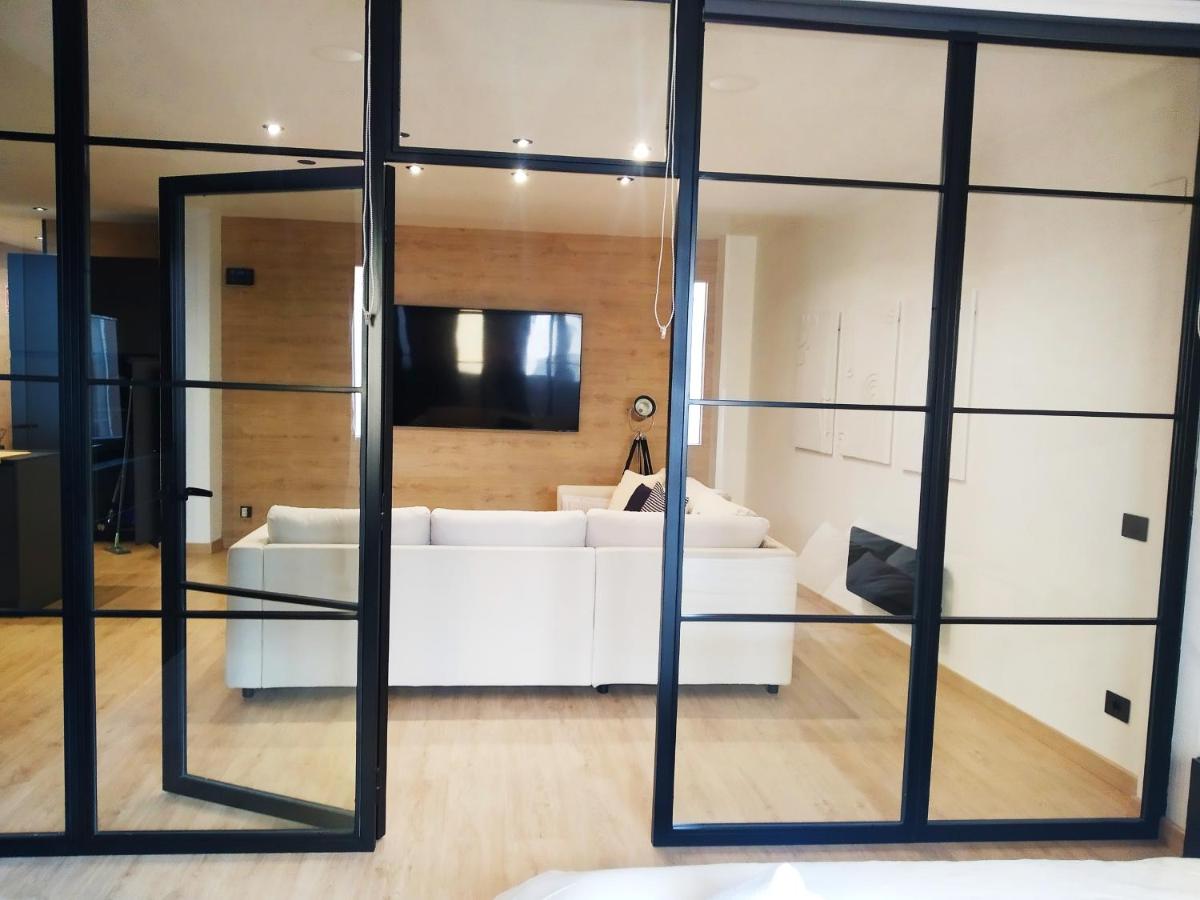 Urban Loft Rosal, domotica y con parking - B&B Oviedo