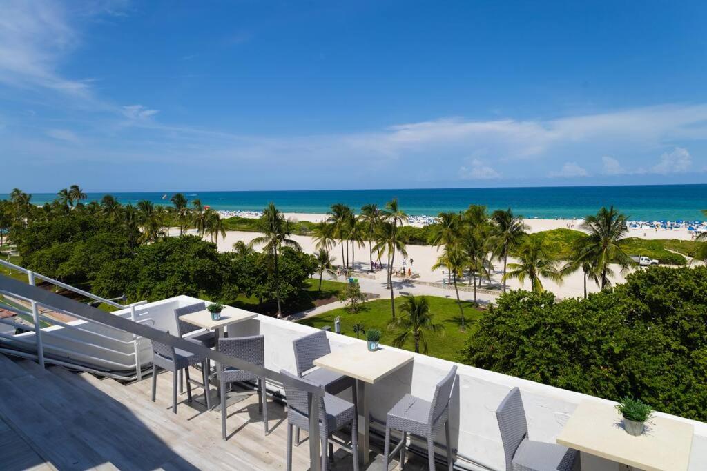 B&B Miami Beach - 1-Bed Apt with rooftop pool Ocean Dr by the Beach - Bed and Breakfast Miami Beach