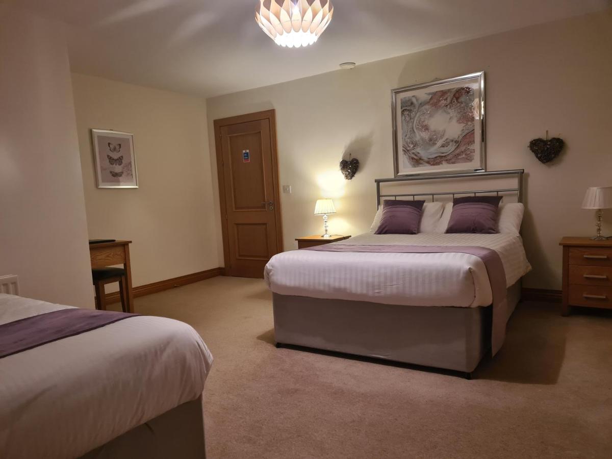 Triple Room with Private Bathroom